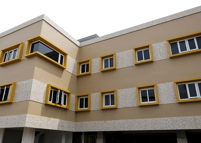 Reddoorz Plus Near Palembang Square Mall