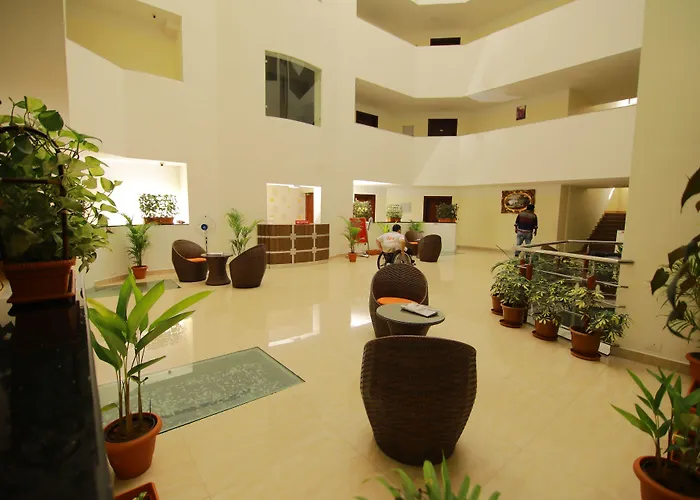 Dostyk Hotel Kazhakuttam