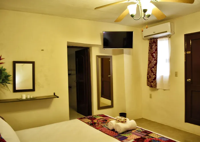 Balamku Hotel Petit Campeche