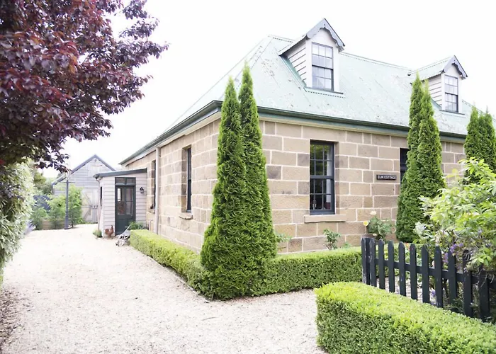 Elm Cottage Barn Oatlands