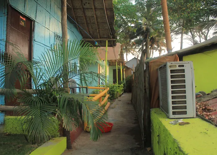 Sunset & Waves Resort, Mandrem Beach