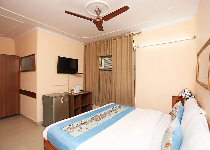 Oyo 9301 Hotel Redbury Ghaziabad