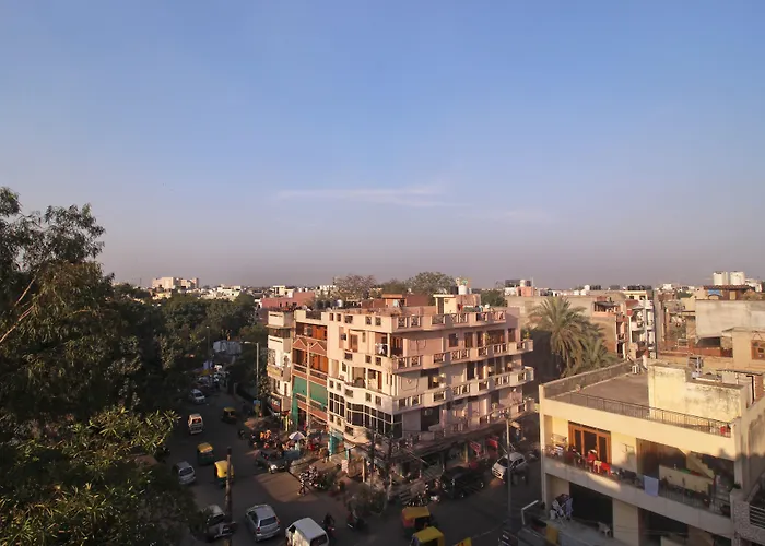 Oyo 8352 The Heritage New Delhi