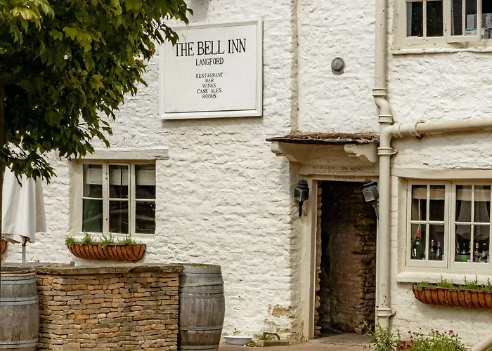 The Bell Inn Lechlade