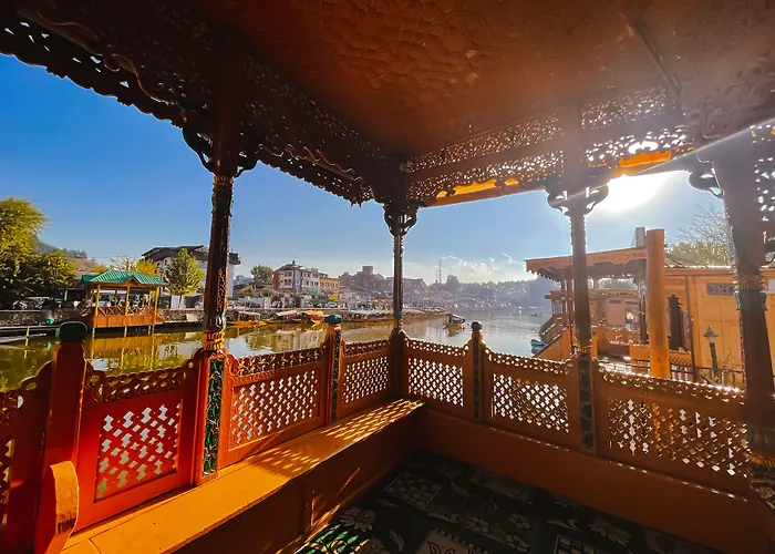 The Heritage Gemini Group Of Houseboat Srinagar 