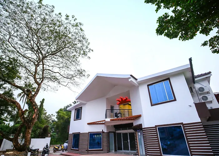 Oyo 10152 Rail View Residency Hotel Alappuzha
