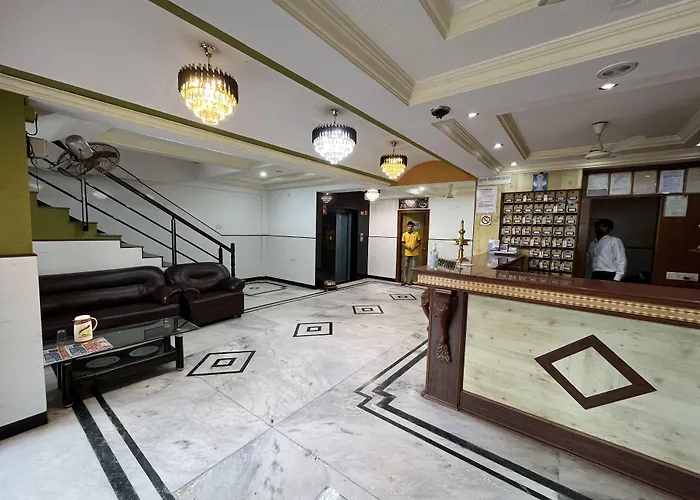 Oyo Hotel Ganga Sagar Near Sri Someshwara Swami Temple Bangalore