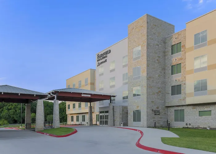 Fairfield Inn & Suites By Marriott Decatur At Decatur Conference Center