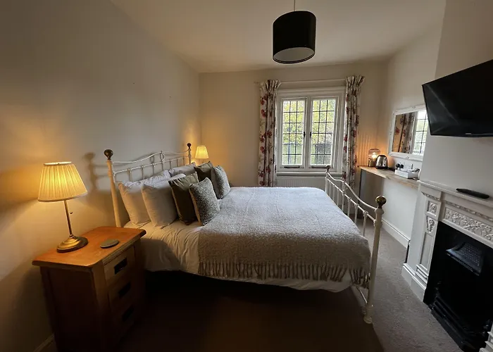 The White Hart Bed & Breakfast Alton 