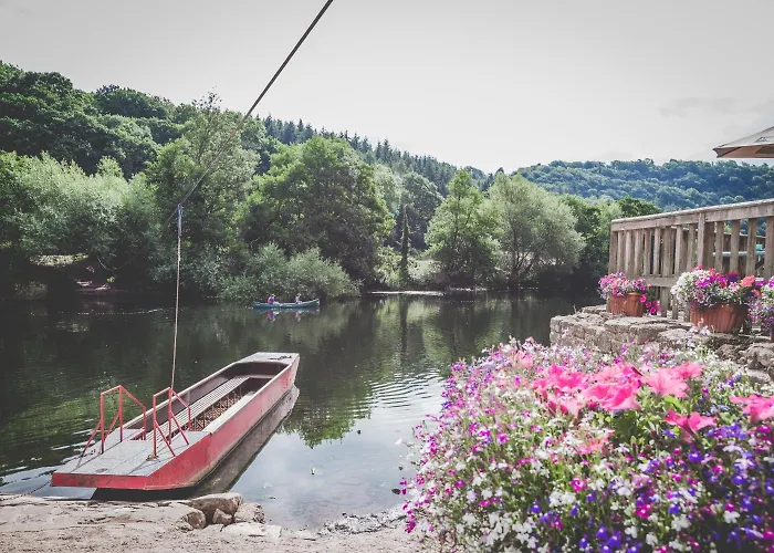 Ye Old Ferrie Inn Symonds Yat