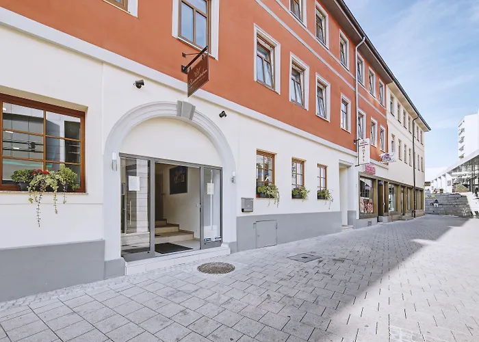 Boutique-Hotel Kronenstuben - Unschlagbare Zentrumsnaehe Direkt Am Marstall & Marktplatz - Schloss In 3 Min - Fruehstueck - Langzeitmiete Ludwigsburg