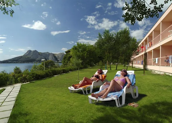 Tourist Settlement Brzet Hotel Omis