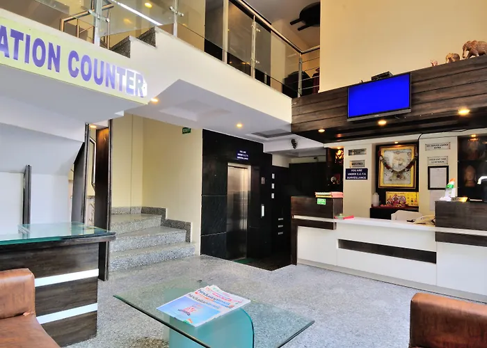 Hotel Gold Star Inn - Paharganj New Delhi