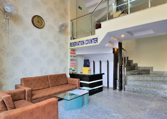 Hotel Gold Star Inn - Paharganj New Delhi