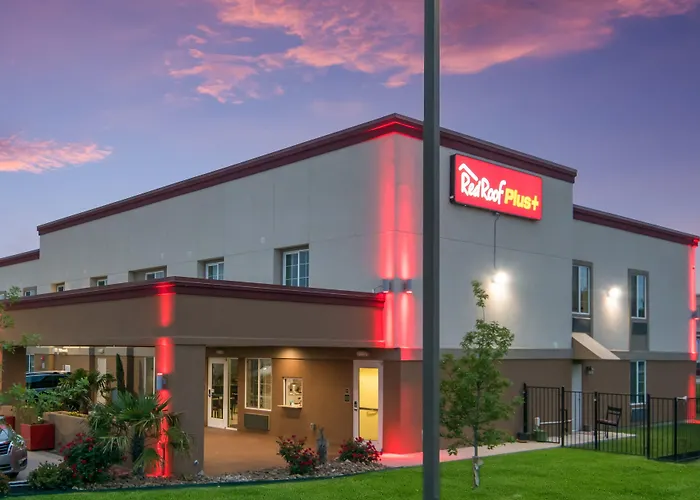 Red Roof Inn Plus+ Fort Worth - Burleson