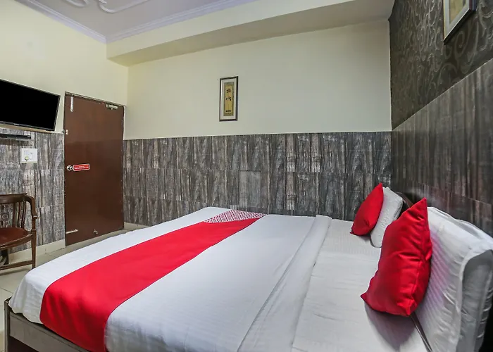 Oyo Downtown Inn Near Leisure Valley Park Gurgaon