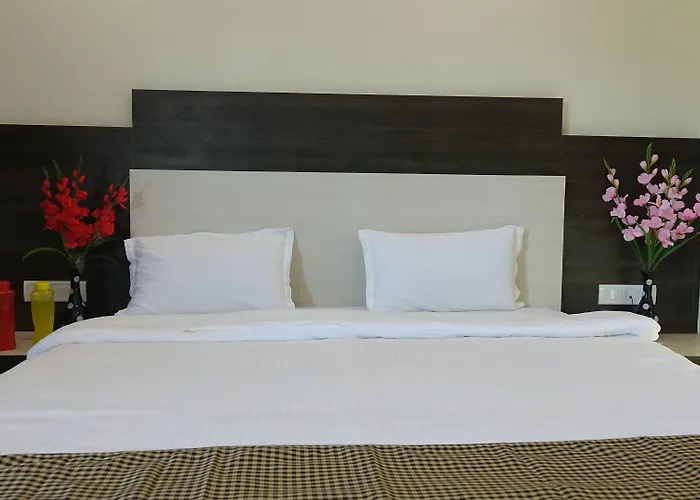 Capital O 36682 Hotel Keshav Diu