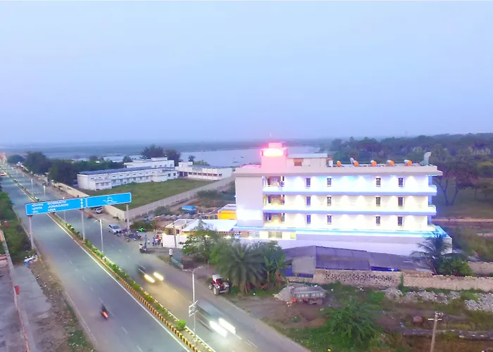 Capital O 36682 Hotel Keshav Diu