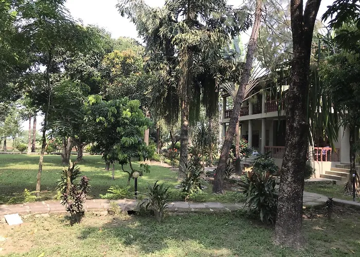 Unique Wild Resort Sauraha