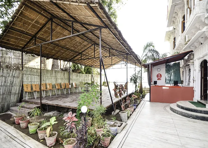 Oyo 10704 Hotel Lake Haveli Udaipur