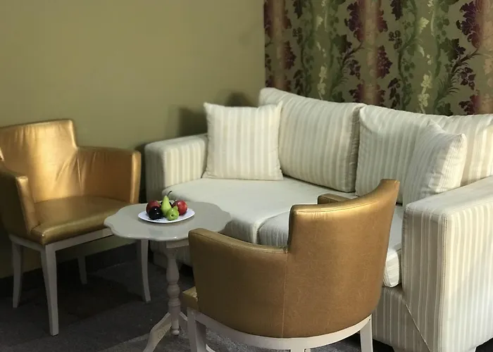 Hotel Deluxe Tiran