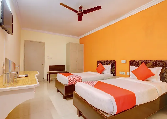 Oyo 10596 Hotel Indu Hyderabad