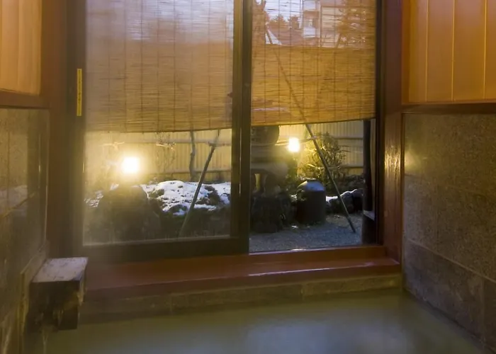 Ekinariya Ryokan Kusatsu 