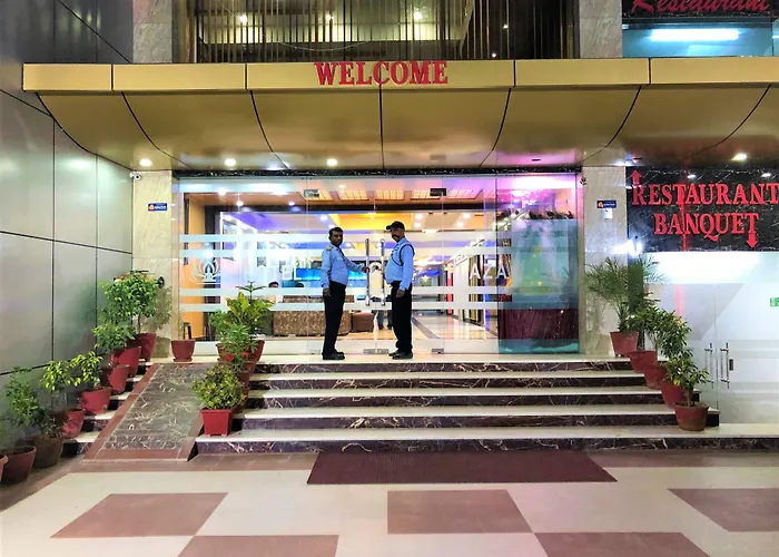 Hotel Sgt Plaza Varanasi