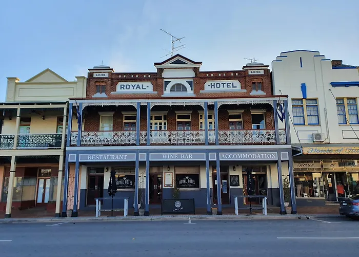Royal Hotel West Wyalong