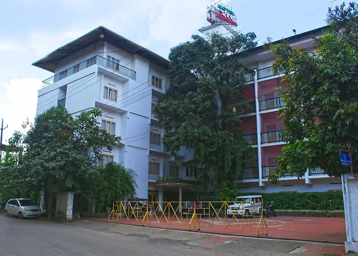 Oyo 2887 Hotel Sn International Kumily