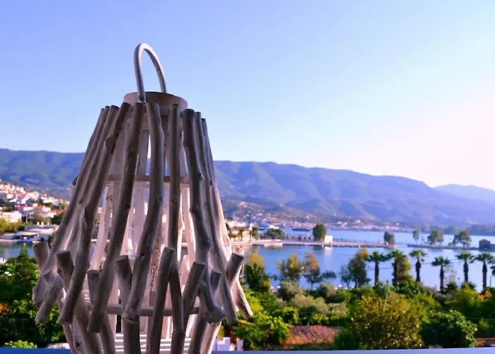 Saga Hotel Poros Town