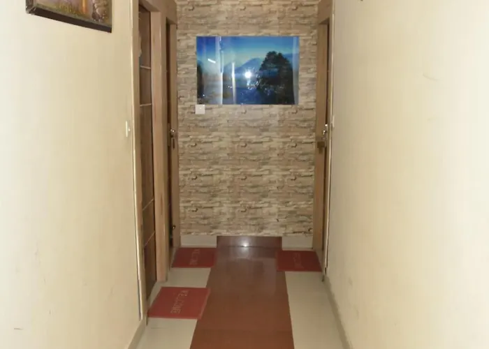 Hotel Dharam Villa Kalka
