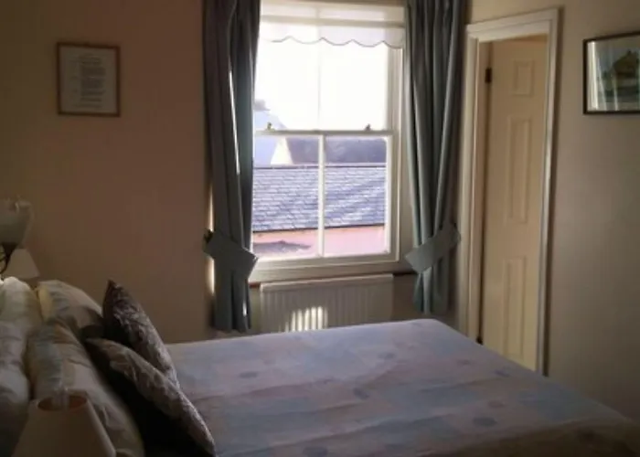 Myrtle House Hotel Tenby