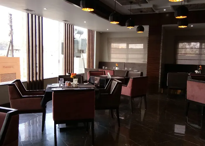 Hotel Kingsway Raipur 