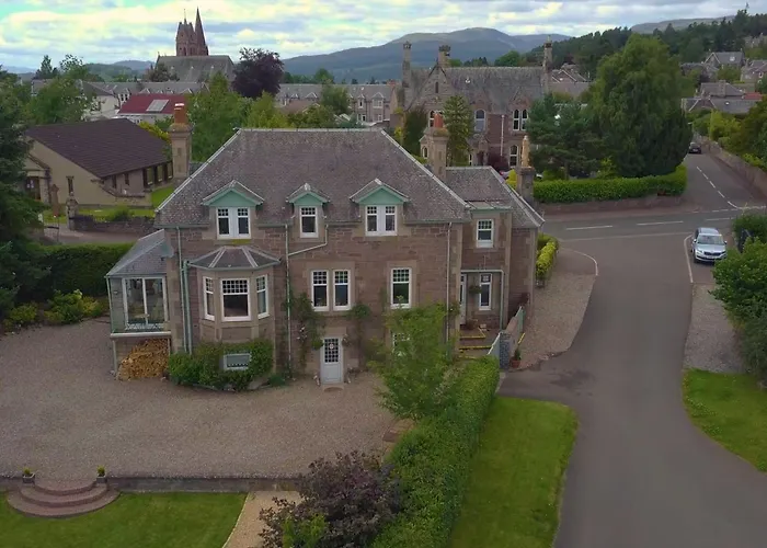 Firtree Bed And Breakfast At Galvelbeg House Crieff