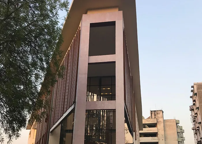 Heaven View Clarks Inn Kanpur