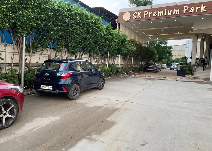 Sk Premium Park, World Square Mall Ghaziabad