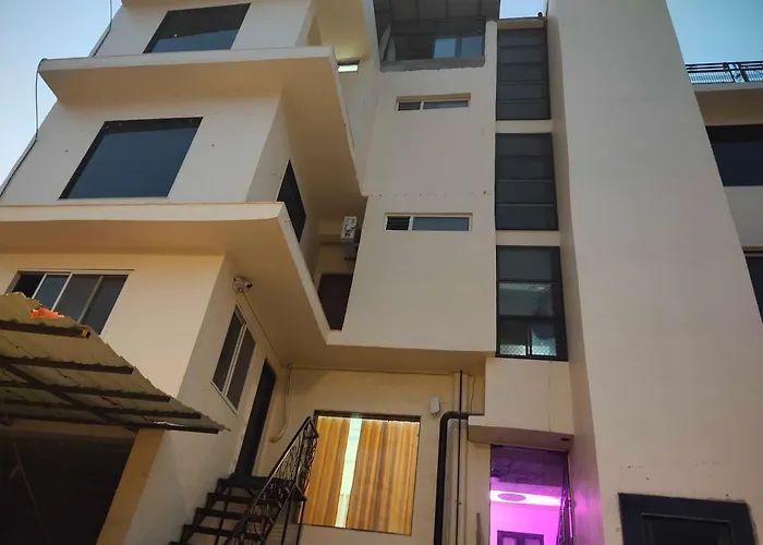Hotel O By Oyo Gaauurav Inn Ayodhya