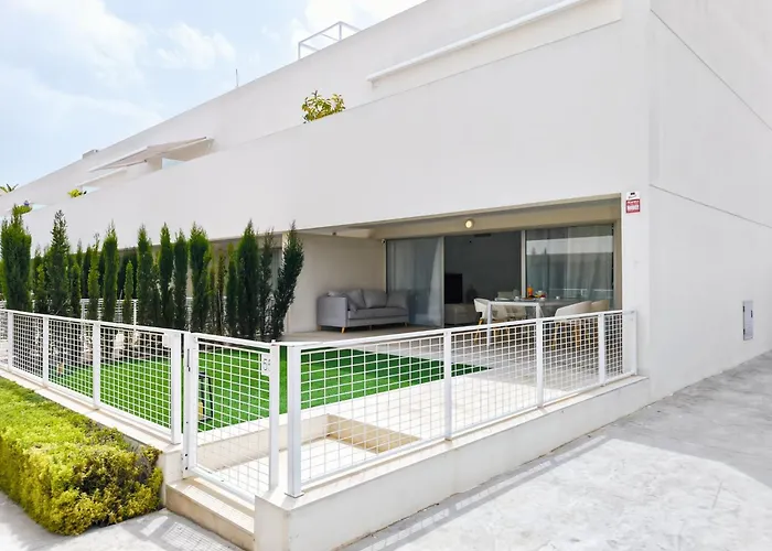 Modern Pool Bungalow Torrevieja