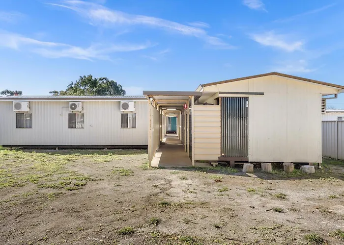 The Barracks Wagin Hotel