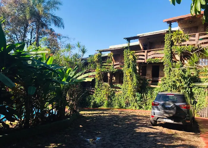 Los Troncos Jasy Puerto Iguazú