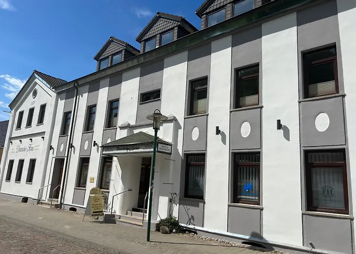Hotel&Restaurant Deutsches Haus Feldberg Feldberger Seenlandschaft