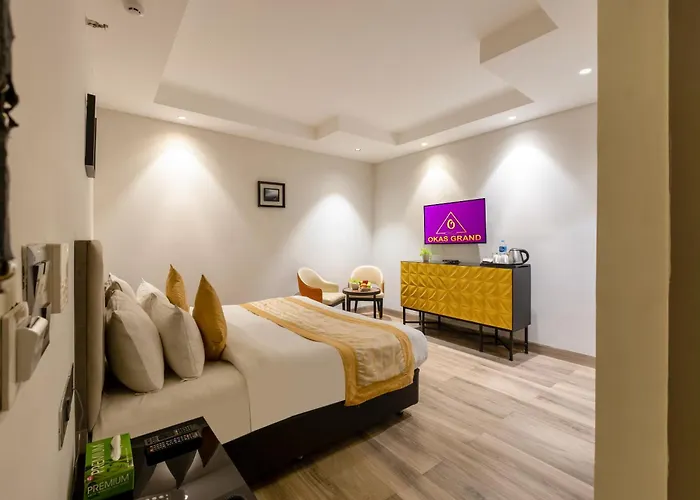 Okas Grand Luxury Collection Hotel Near Crowne Plaza New Delhi Okhla By Ihg