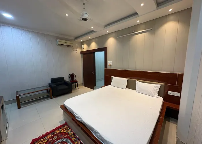 Hotel Shree Nayak Purnia
