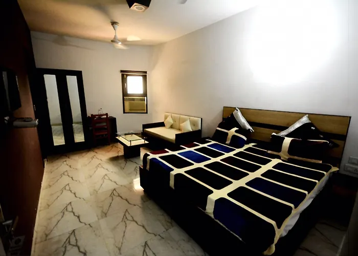 Hotel Mehra Inn Amritsar
