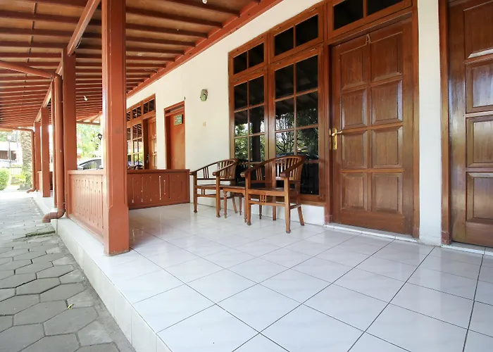 Reddoorz Plus Near Alun Alun Selatan 2 Yogyakarta