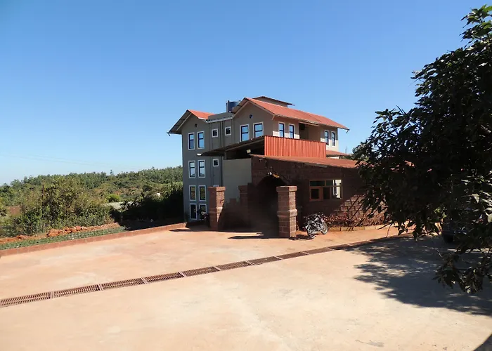 Oyo 11898 Hotel Vhyomaan Mahabaleshwar