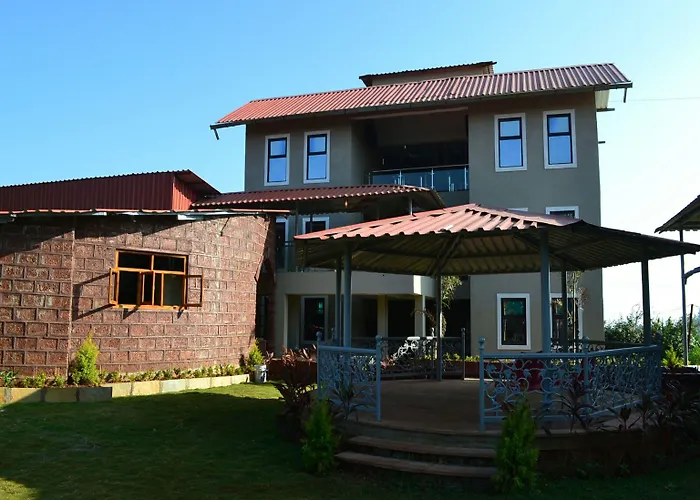 Oyo 11898 Hotel Vhyomaan Mahabaleshwar
