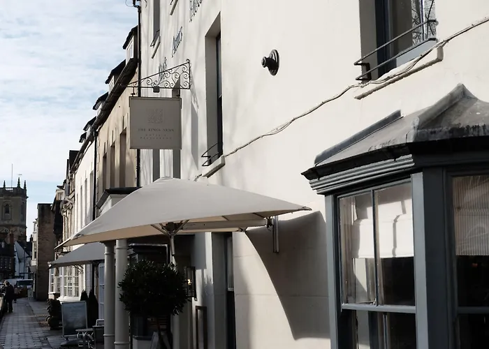 The Kings Arms Hotel Woodstock