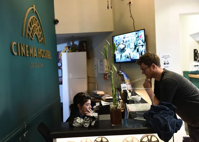 Cinema Hostel Jerusalem